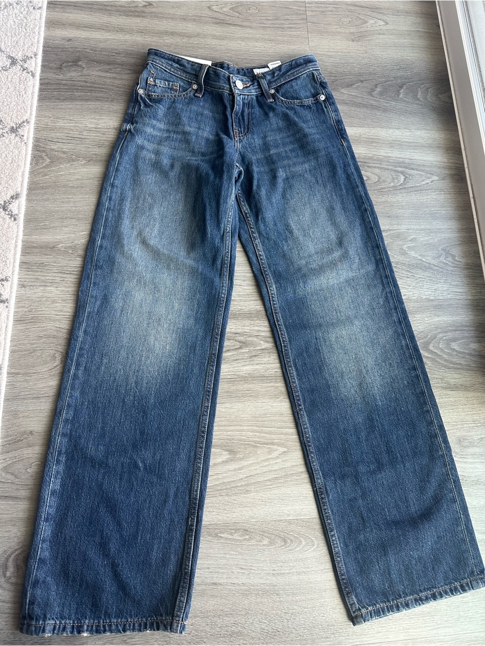 Bershka straight leg medium wash Jeans - NWT